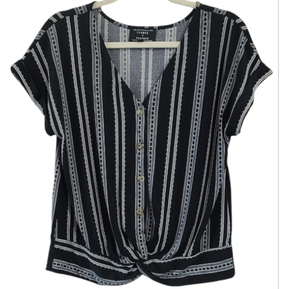Flower & Feather Black and White Button-Down Blouse